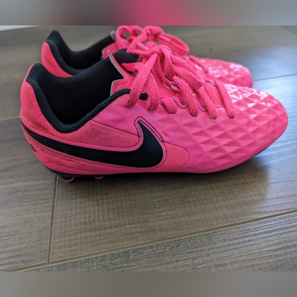 Nike Tiempo Soccer Cleats Girls